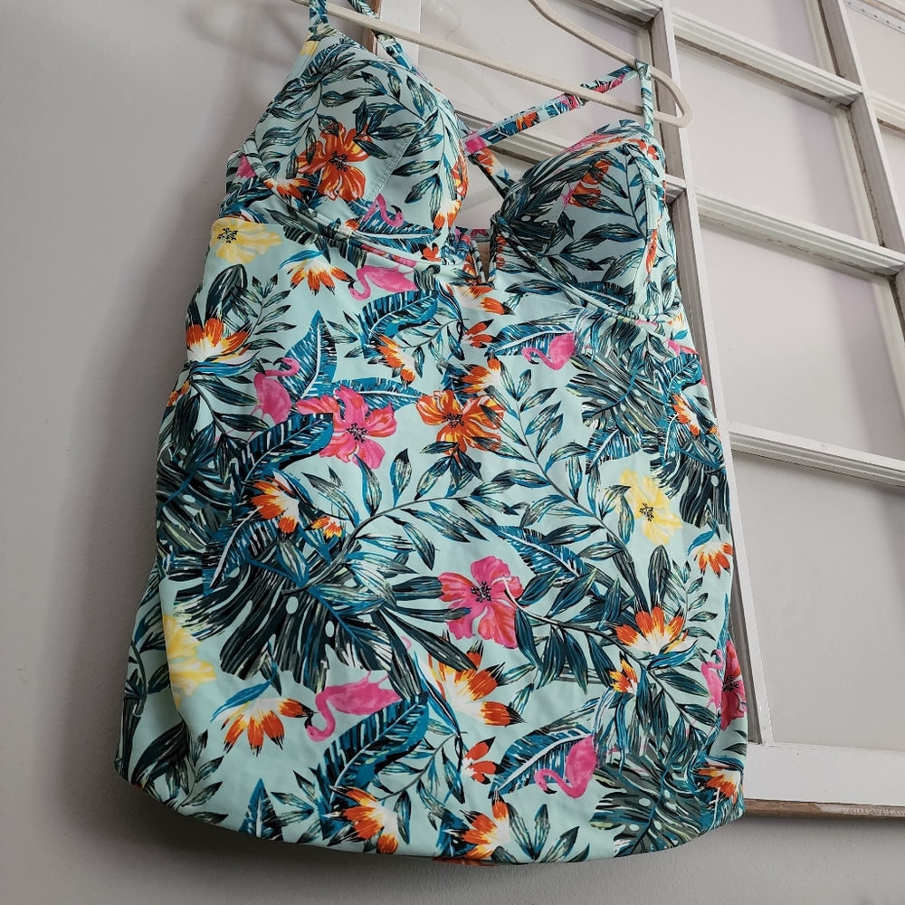 Cacique Plus Swim Flamingo Tropical Plunging V Tankini Top size 38G